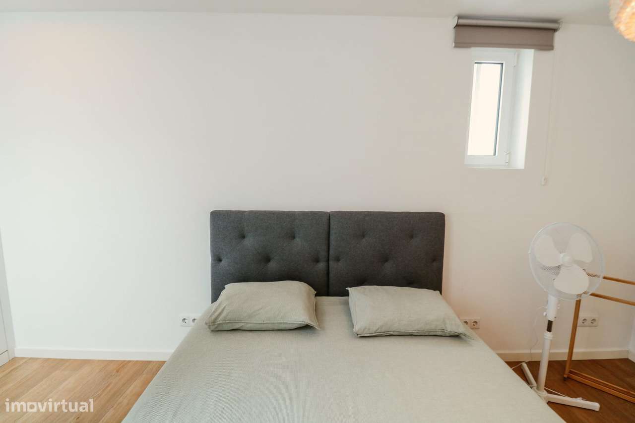 Apartamento T1+1* Semi-Novo a 200 metros da Praia de Sesimbra - Grande imagem: 4/19
