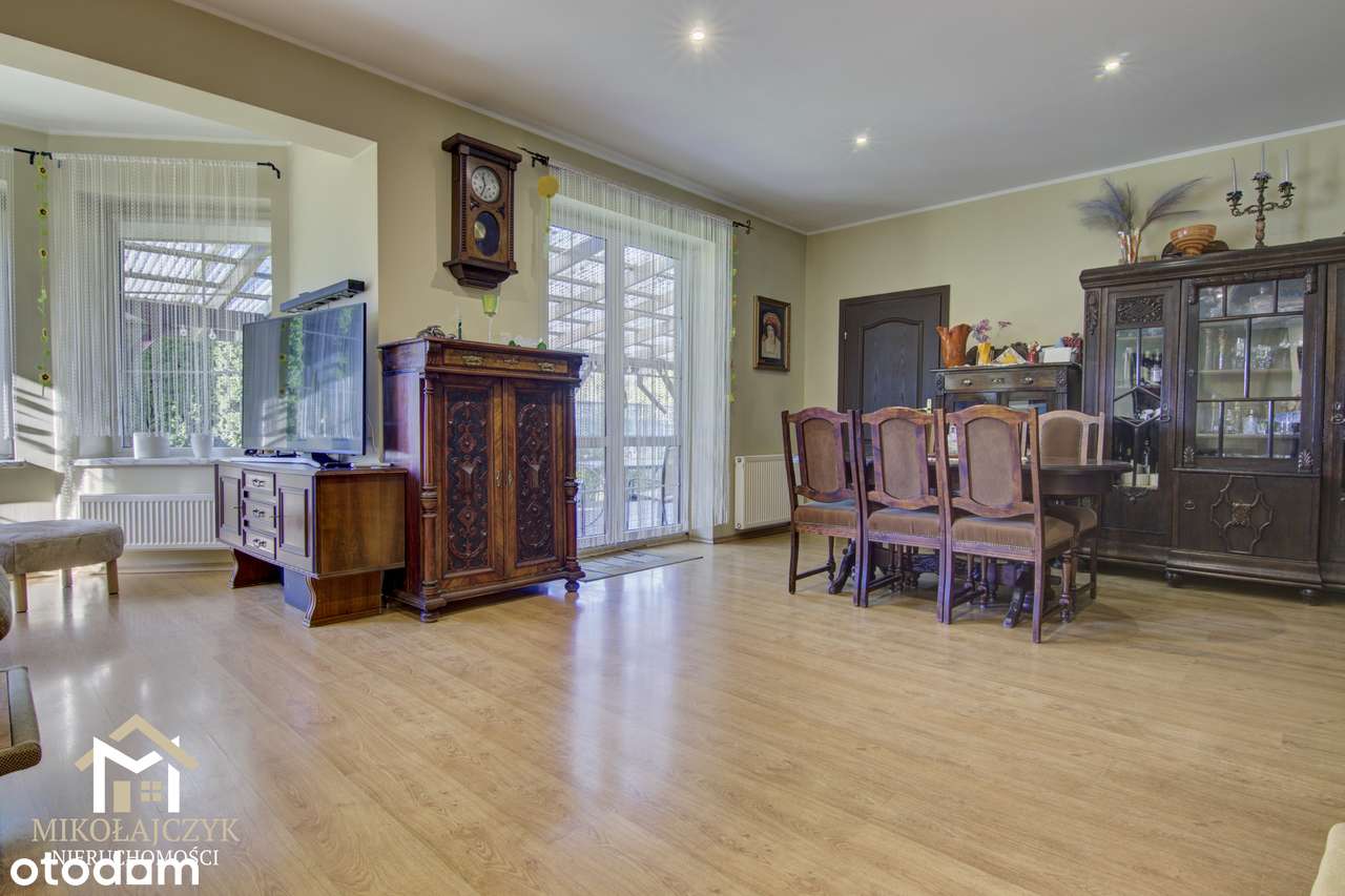 Funkcjonalny dom w Bartoszycach / do zamieszkania / 164 m2-3