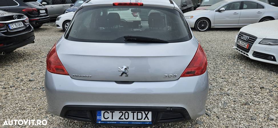 Peugeot 308 1.6HDi Confort Pack - 25