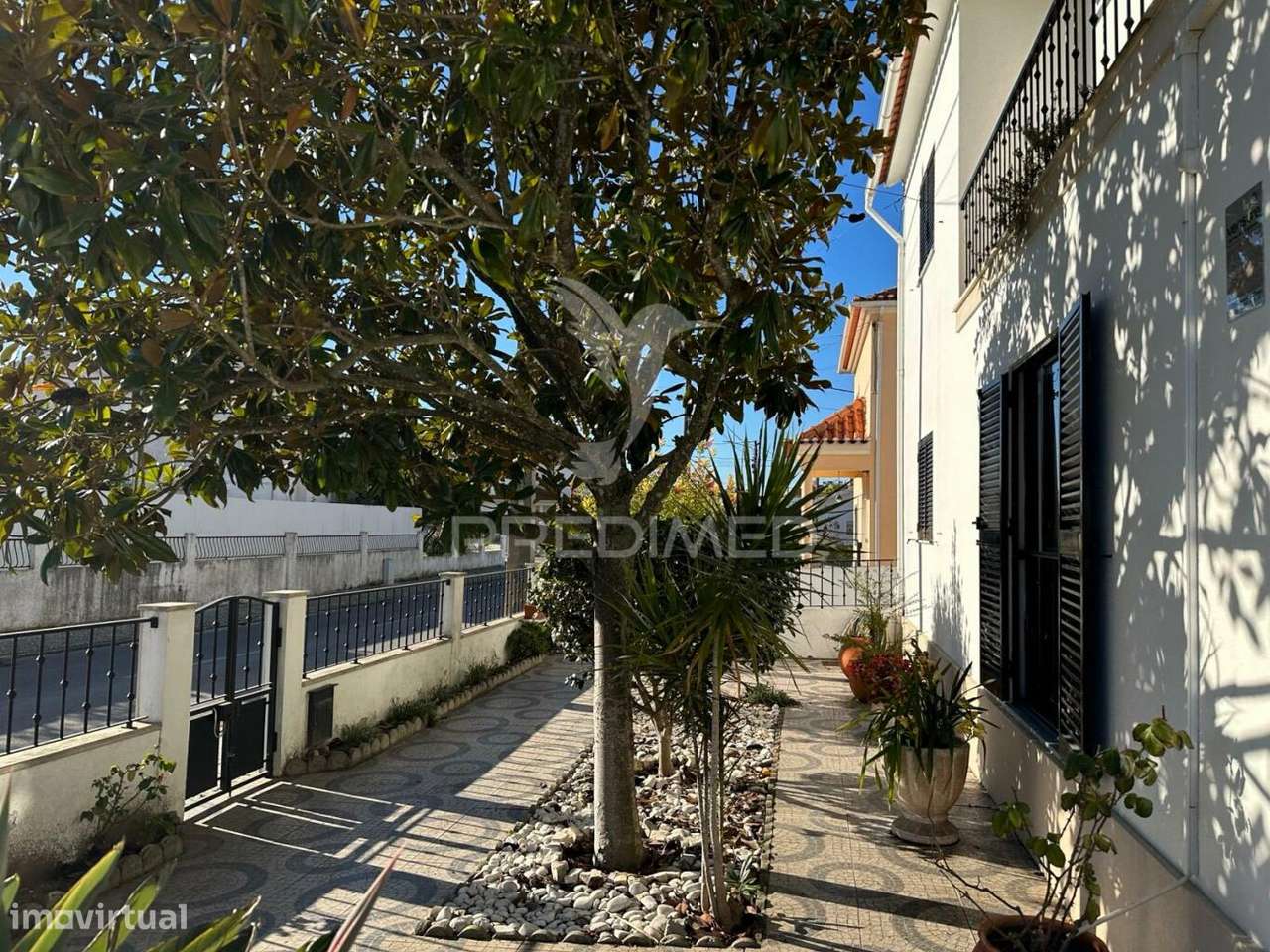 MORADIA T5 EM SANTARÉM - Grande imagem: 3/39