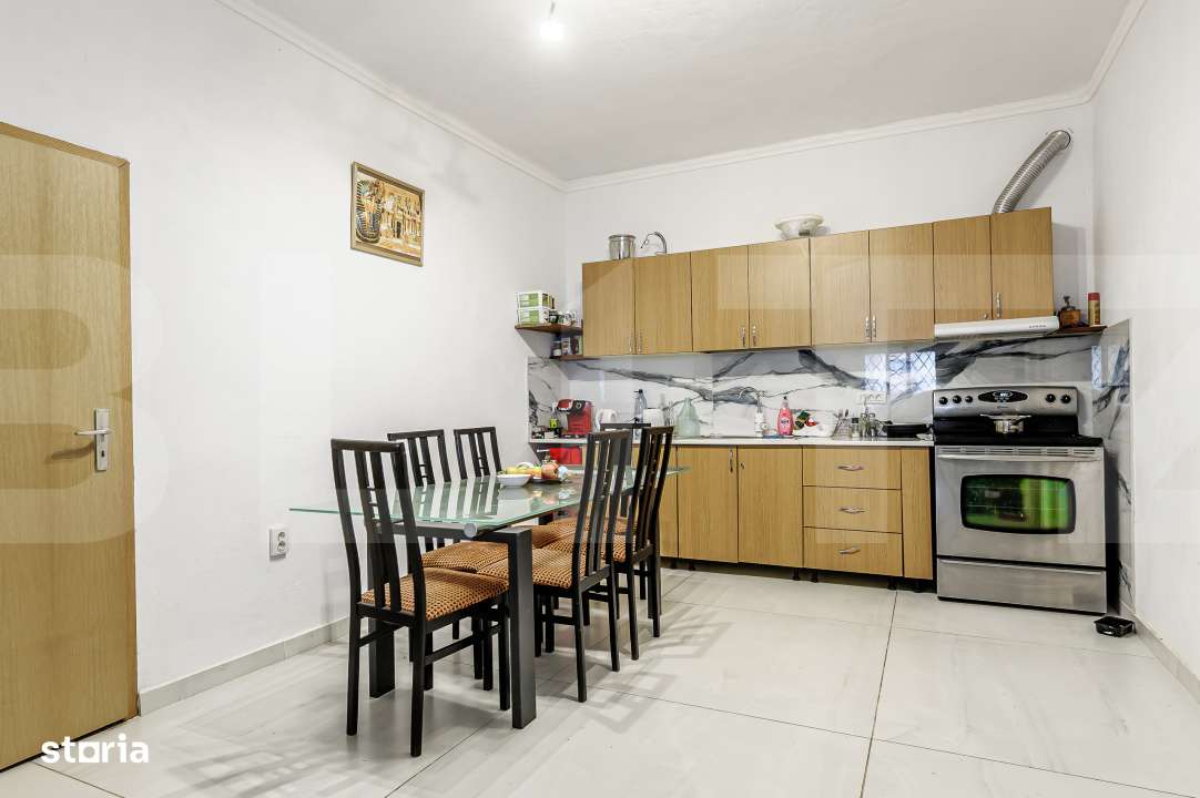 Casa de vanzare, 700 mp, teren de 1015 mp, strada Andrei Saguna - Imagine principală: 4/9