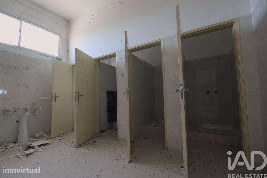 Armazém em Arrimal e Mendiga de 590,00 m2 - Grande imagem: 5/13