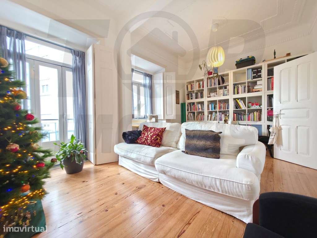 Apartamento T3 + 1 Remodelado 129-m2 - Bairro das Colónias - 740.000€-9