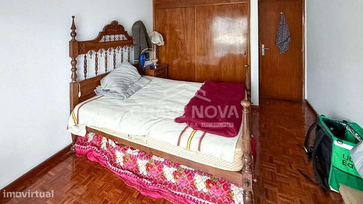 T2+1 c/ Garagem + arrumos +Terraço-36