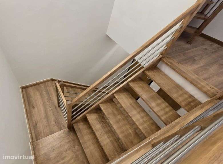 T3 Remodelado, com cozinha equipada às Portas de Benfica-10