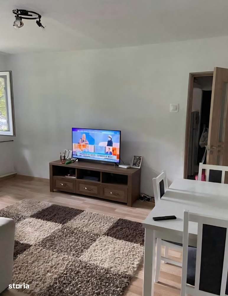 Apartament 3camere Craiovita p/4 cu centrala,mobilat - Imagine principală: 1/8