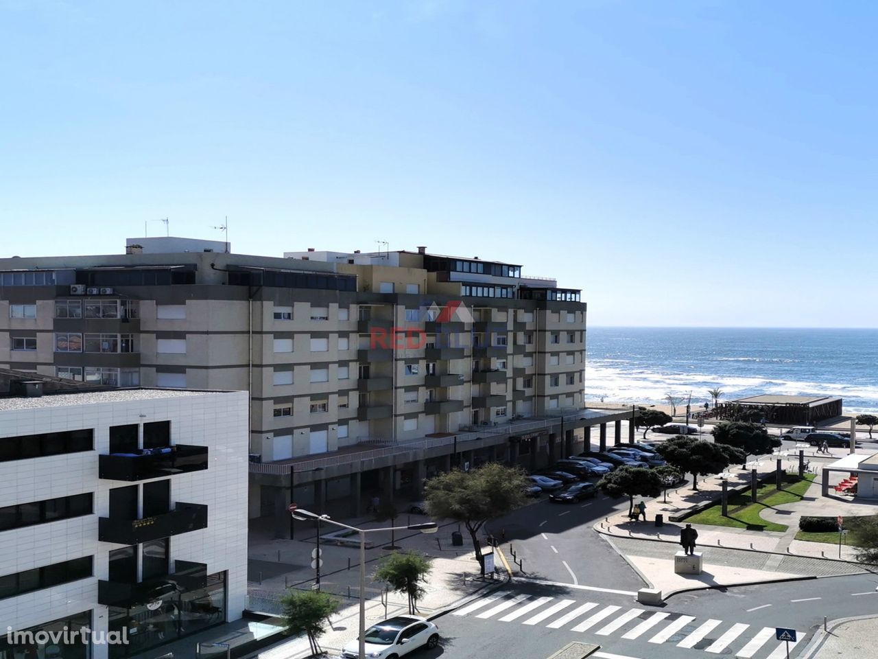 APARTAMENTO T2, 1ª LINHA DE MAR, PÓVOA DE VARZIM