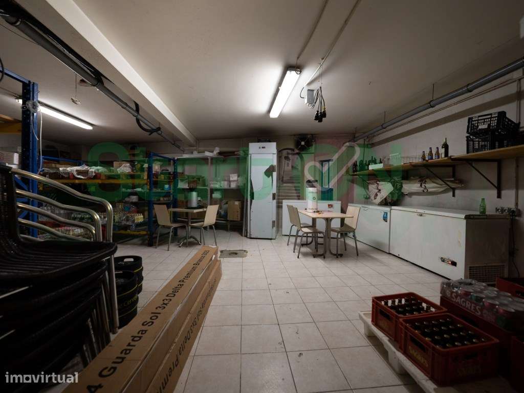 Venda de Imóvel Comercial Excelente Oportunidade de Investimento em...-24