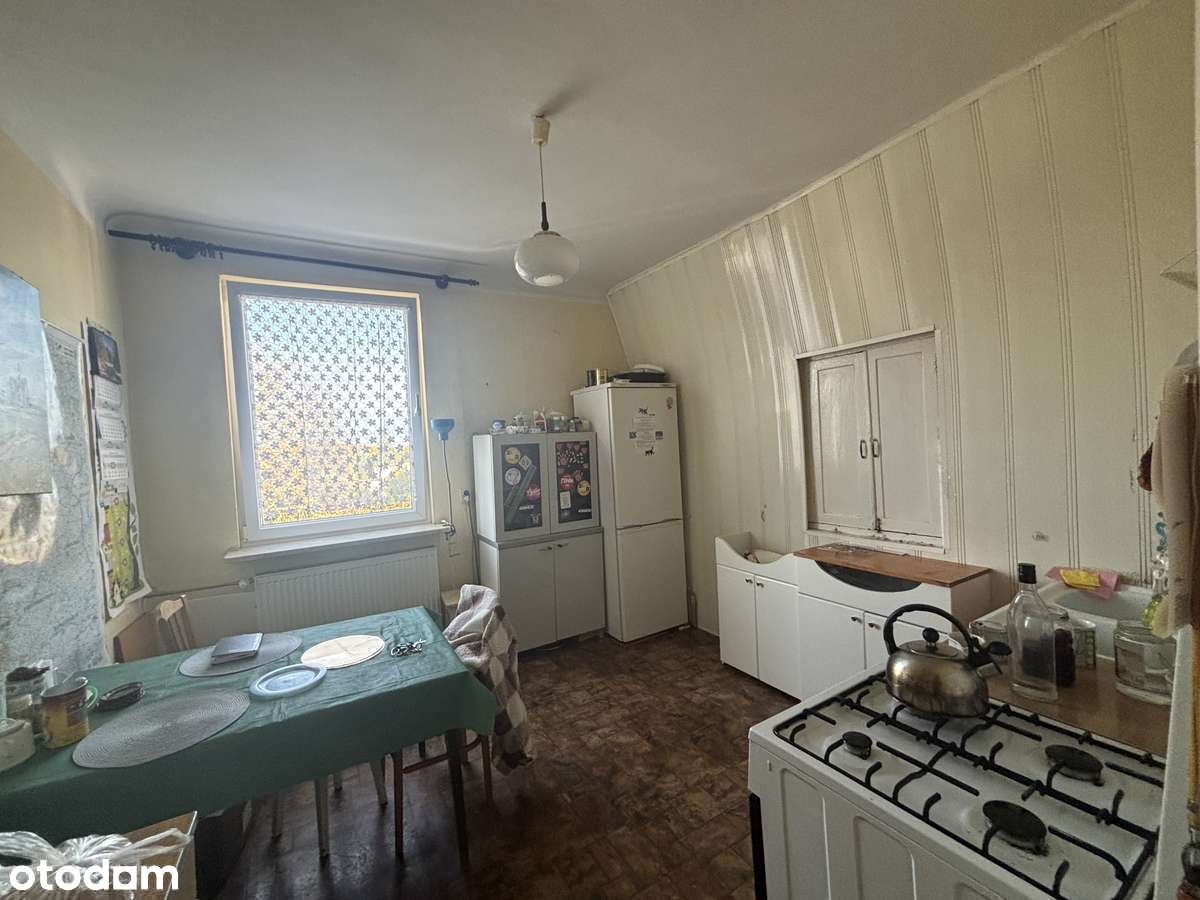 Okazja! Samodzielna góra domu, ładna działka,kameralne miejsce.-5