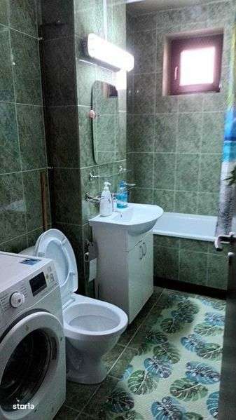 vând apartament cu 2 camere zona centrala - Imagine principală: 5/5