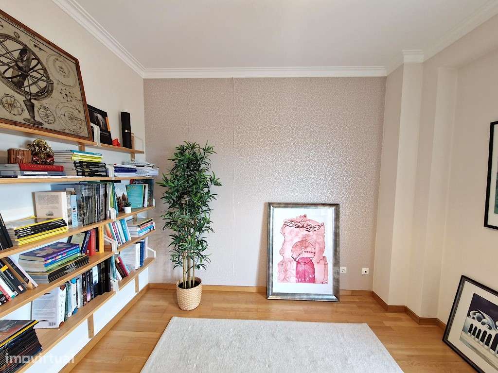 Apartamento T3 em Sesimbra com boas áreas-32