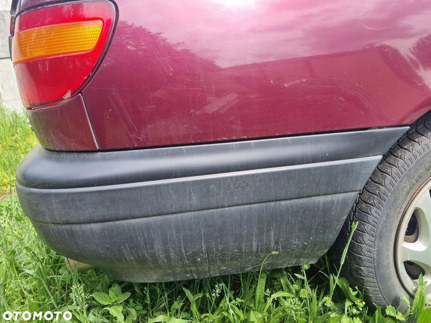 TOYOTA CARINA E 92-98 1996 r. LIFTBACK ZDERZAK TYŁ TYLNY EU - 7