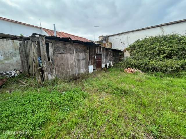 Prédio urbano sito em Benavente-15