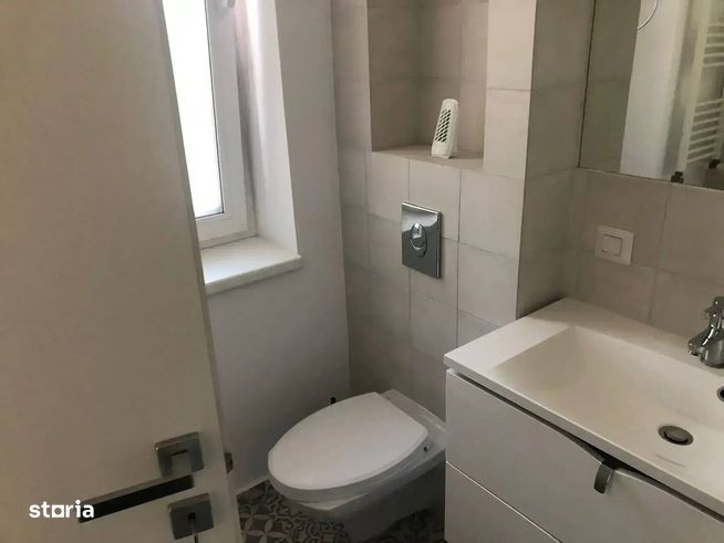 Apartament 3 camere  zona Parcul Carol !-17