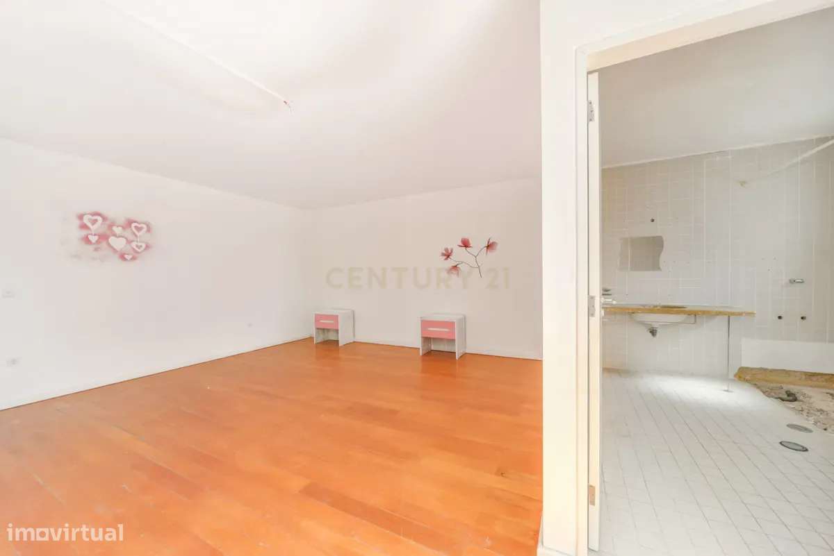 Quinta/Moradia na Póvoa de Santa Iria em Lote 2300m2-44