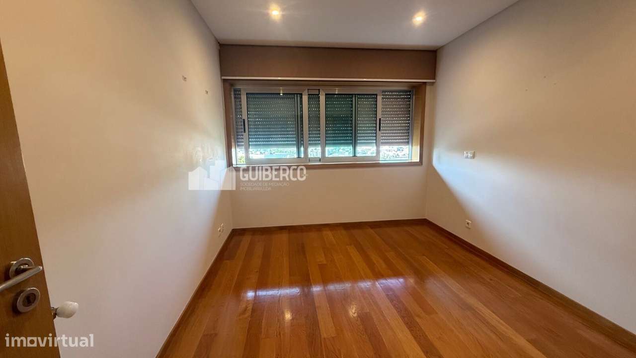 Apartamento T3  - Centro de Guimarães-16