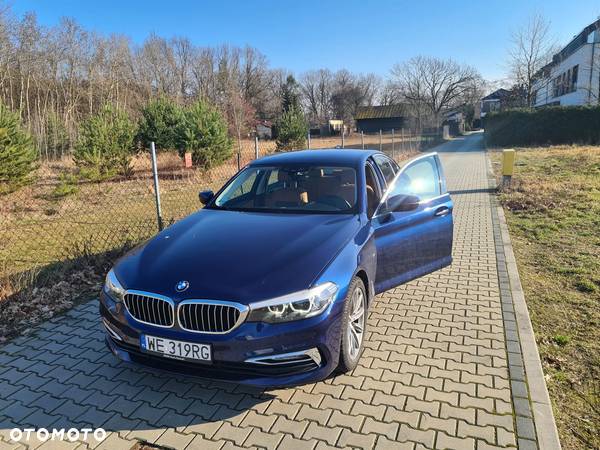 BMW Seria 5 520d Luxury Line - 11