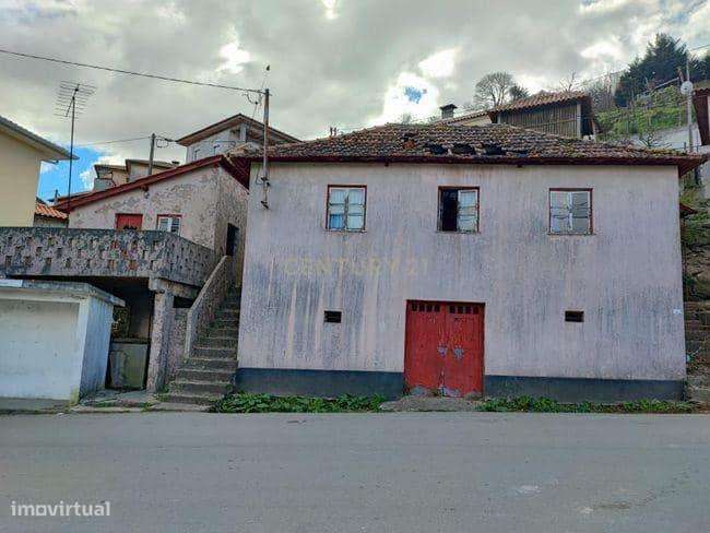 Casa para Restaurar com Terreno na Zona do Gerês - Grande imagem: 5/7