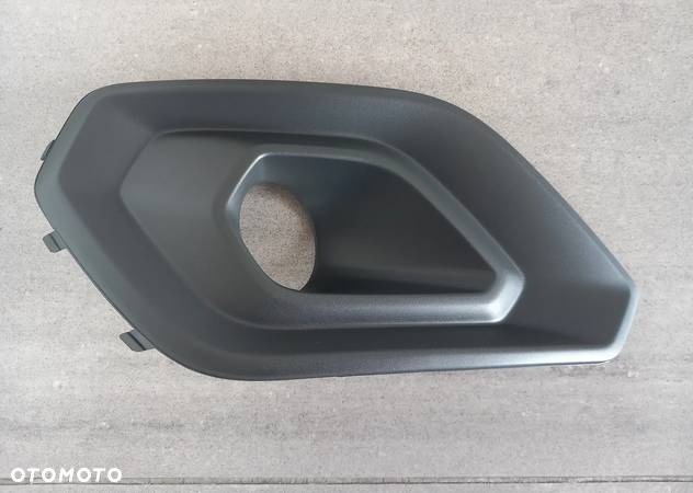 Ramka halogenu - kratka lewa Ford Transit/Tourneo Courier 2259531 - 1