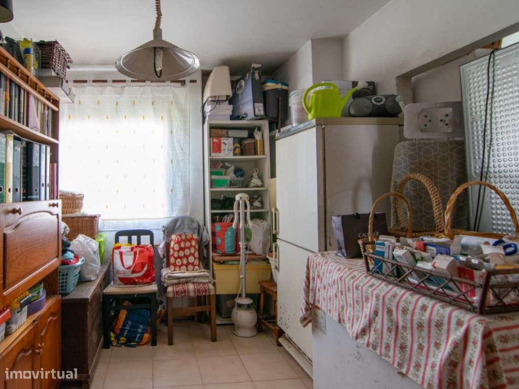 Apartamento T4 em Carnaxide com Vista para Monsanto.-6