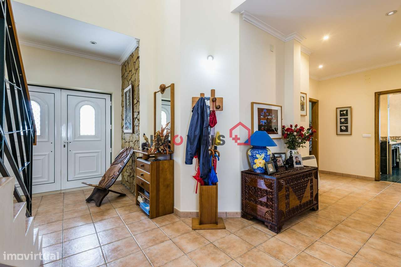 Moradia T5 - São Jorge-13