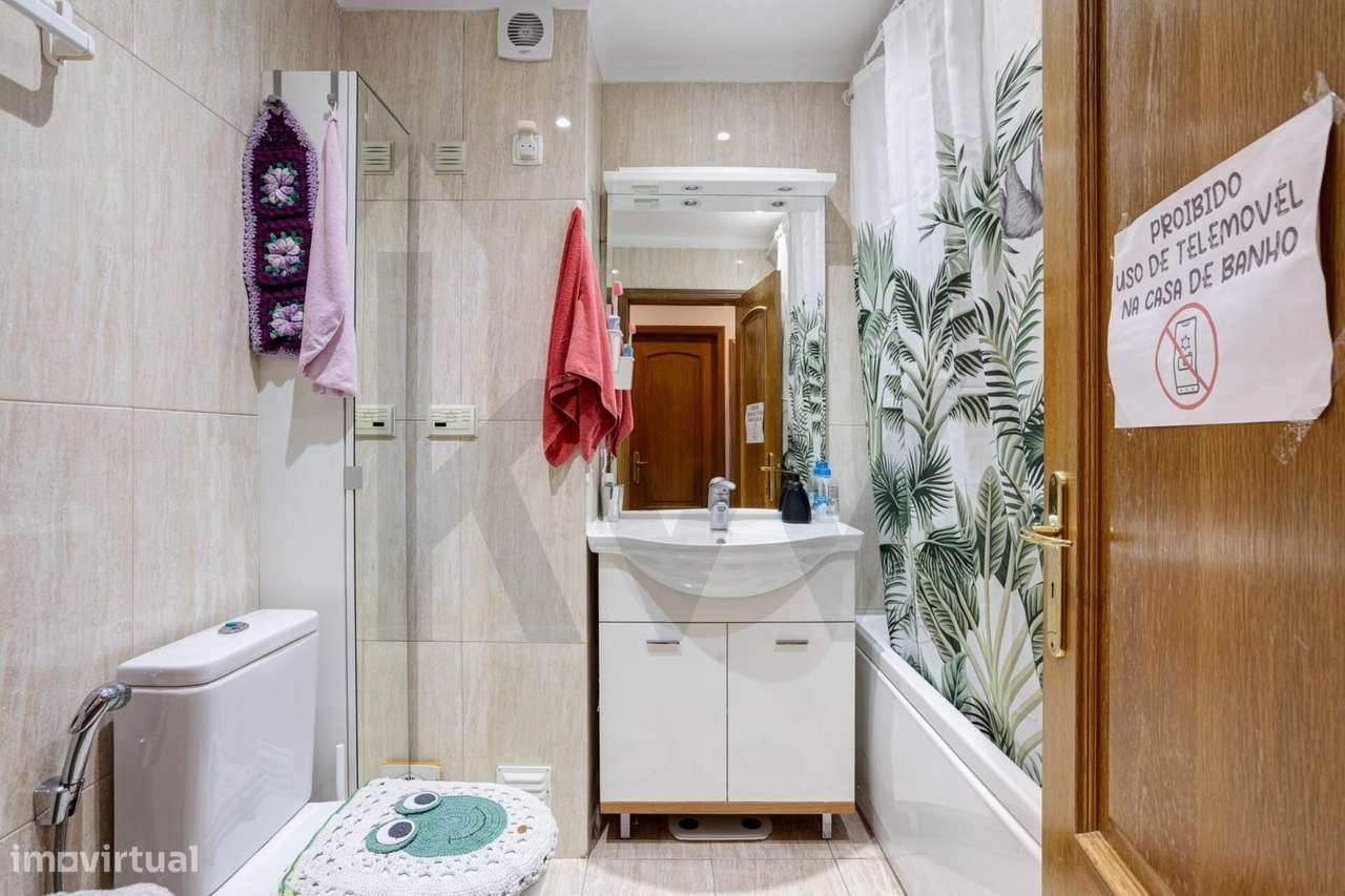 Apartamento T2 em Odivelas com Terraço-15