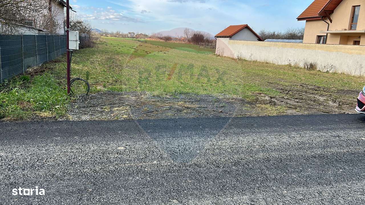 Teren de vânzare în  Prejmer de 3,600 mp ,  intravilan cu utilități - Imagine principală: 1/7