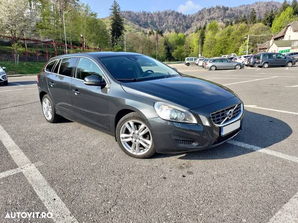 Volvo V60 D3 Start-Stop Momentum - 2