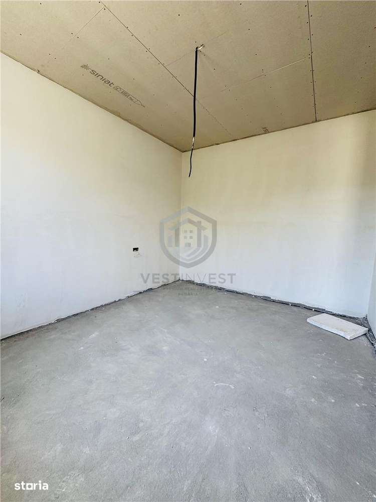 Casa Plan Parter, Semifinisata, Zona Oncea - Imagine principală: 4/5