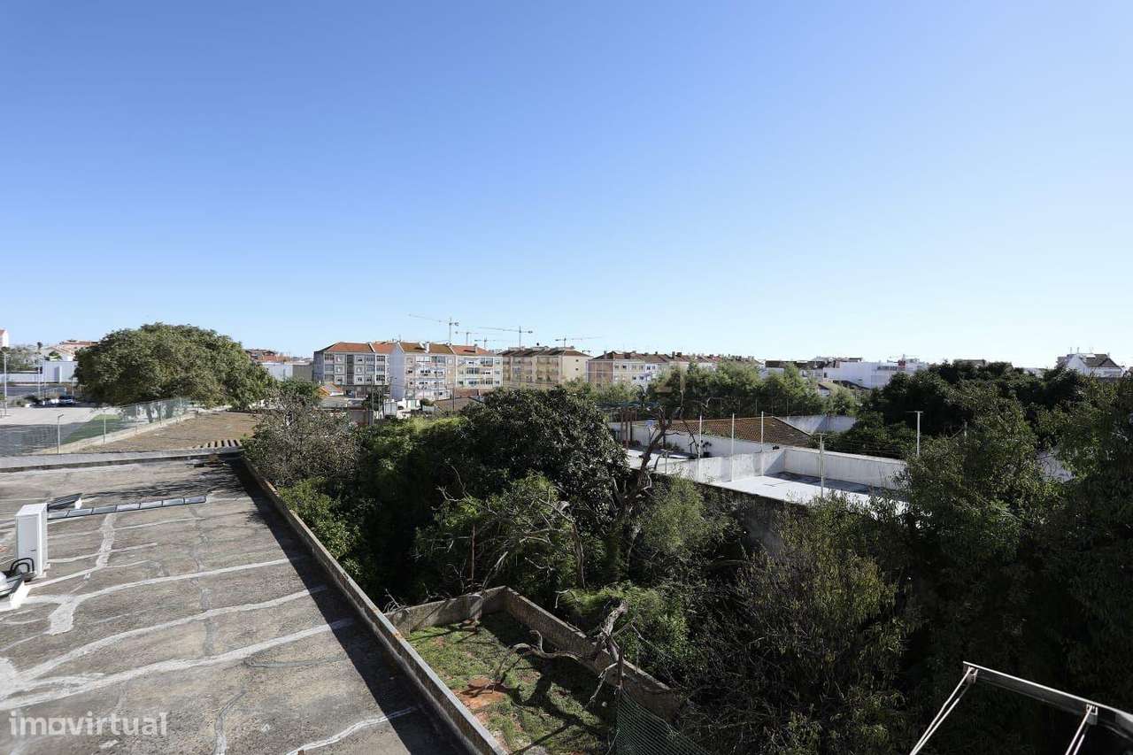 Apartamento T2 em Montijo com Vista para a Cidade-10