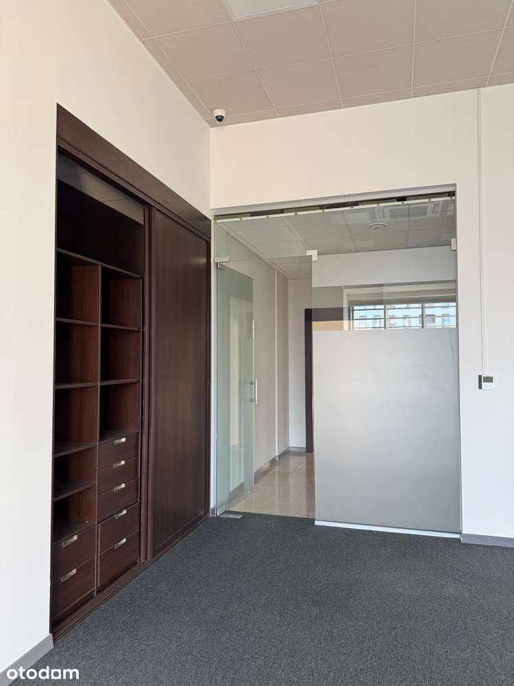 Reprezentacyjny obiekt biurowo - mieszkalny, znakomita lokalizacja.-7