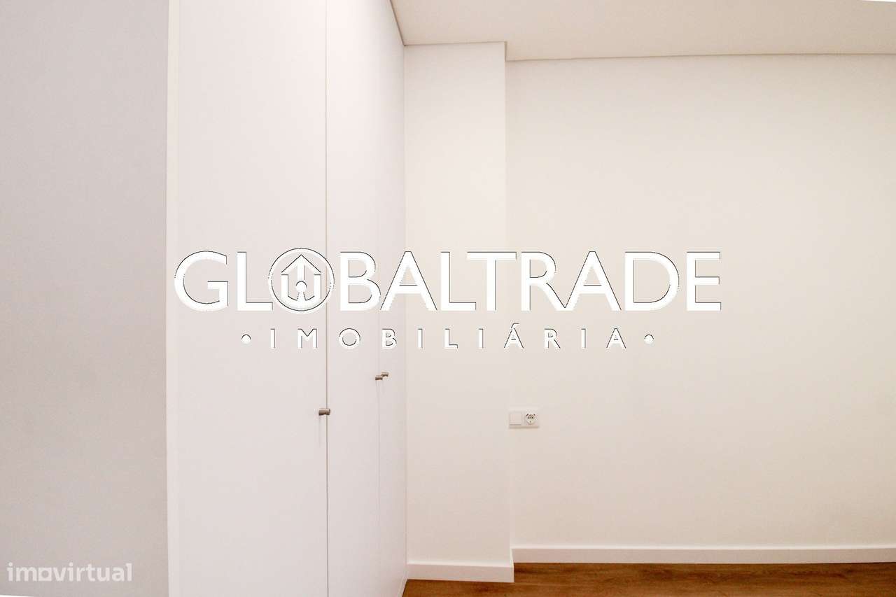 Apartamento T2 Renovado em Leça do Balio-30
