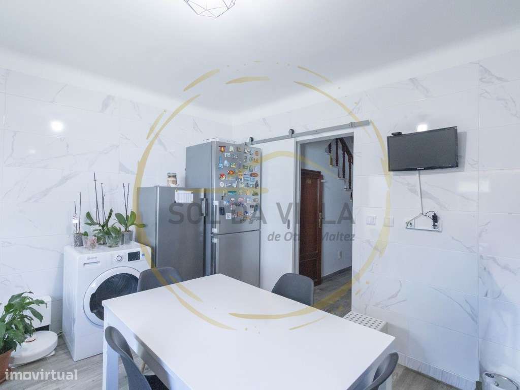 Moradia em Banda T3 c/sótão - remodelada - 365.000€ - Grande imagem: 4/36