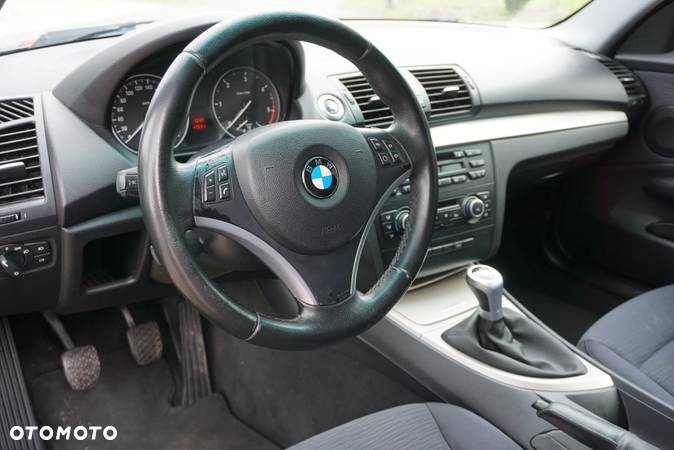 BMW Seria 1 120d - 9