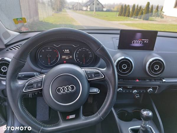 Audi A3 1.6 TDI DPF S line Sportpaket - 15