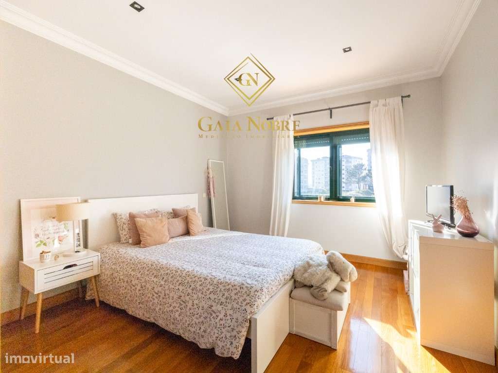 Moradia T4 em Vilar do Paraíso-14