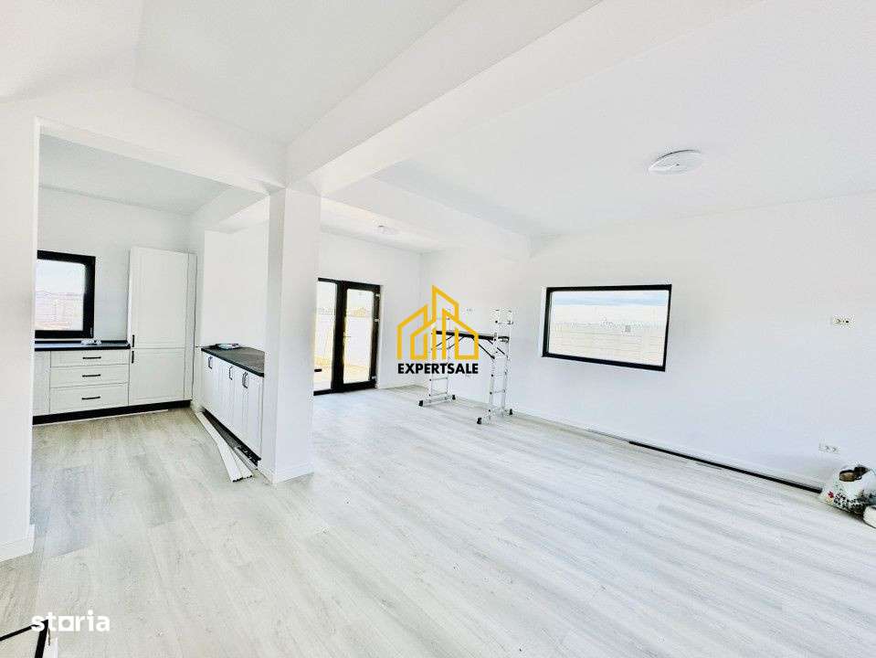 VILA 4 CAM, 120MP, POMPA CALDURA. DOMNESTI - Imagine principală: 3/10