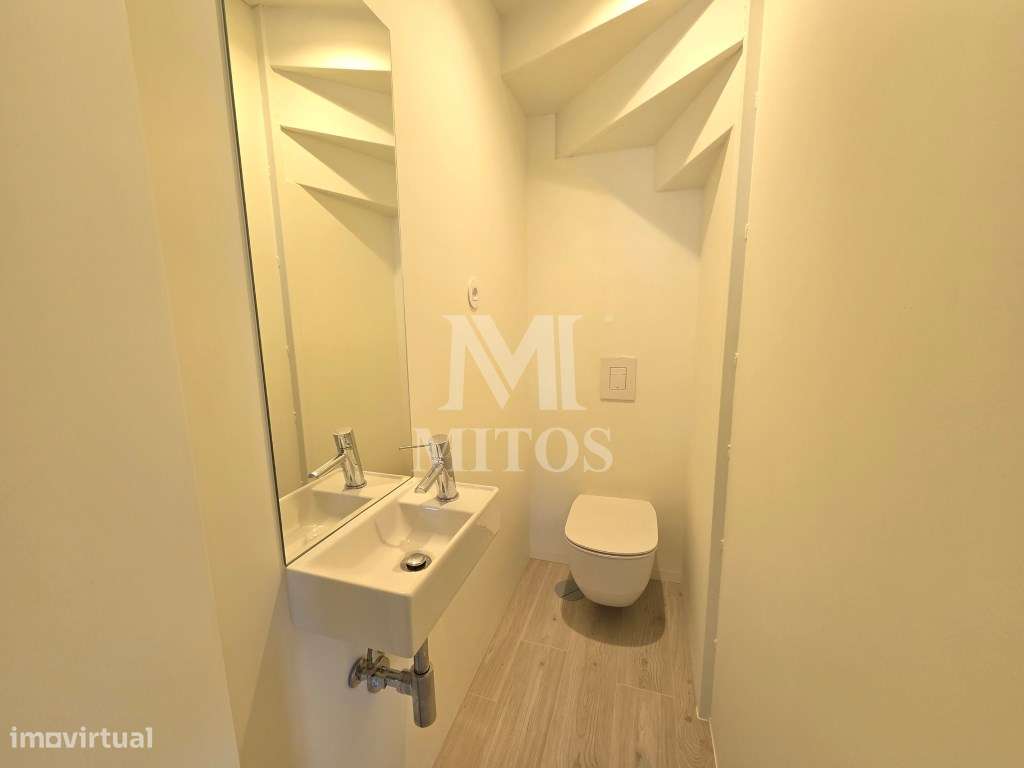 Apartamento T2 Duplex para venda no centro de Viana do Castelo - Grande imagem: 5/13