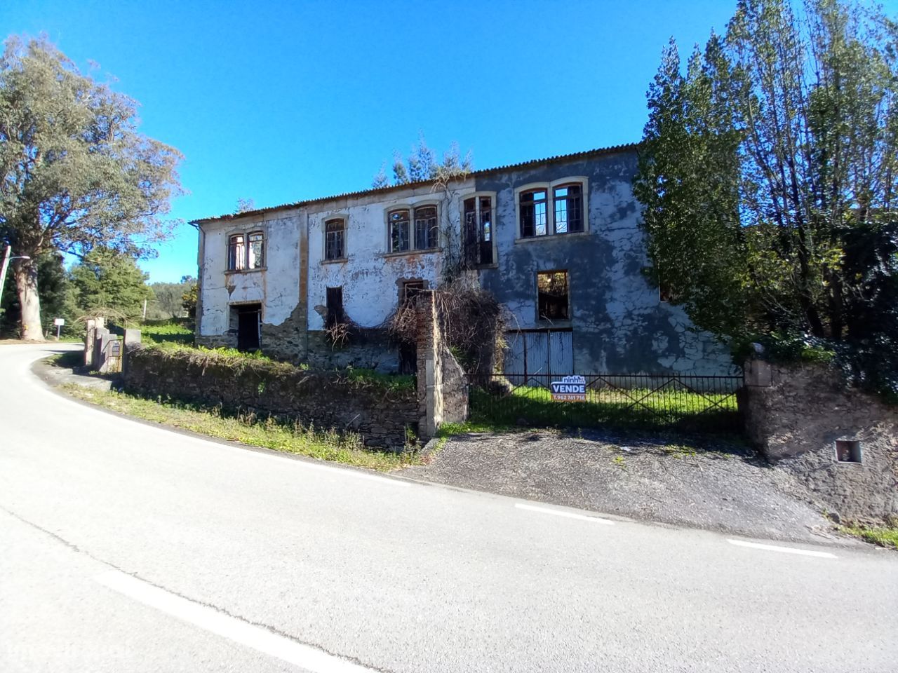 Prédio, com 14.400 m2 terreno, urbano.