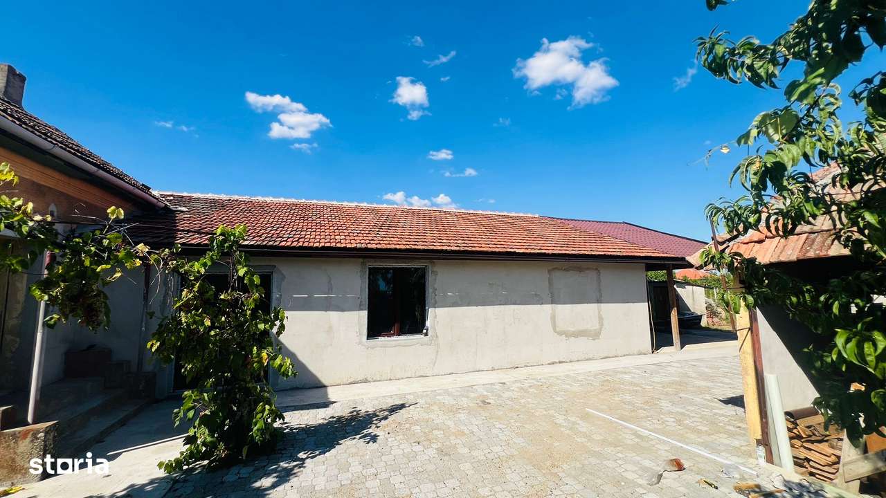 Casa de vânzare în Sofronea - Imagine principală: 2/20