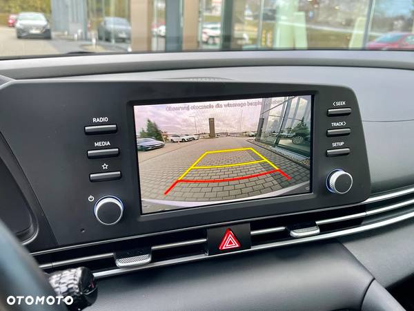 Hyundai Elantra 1.6 Smart - 12