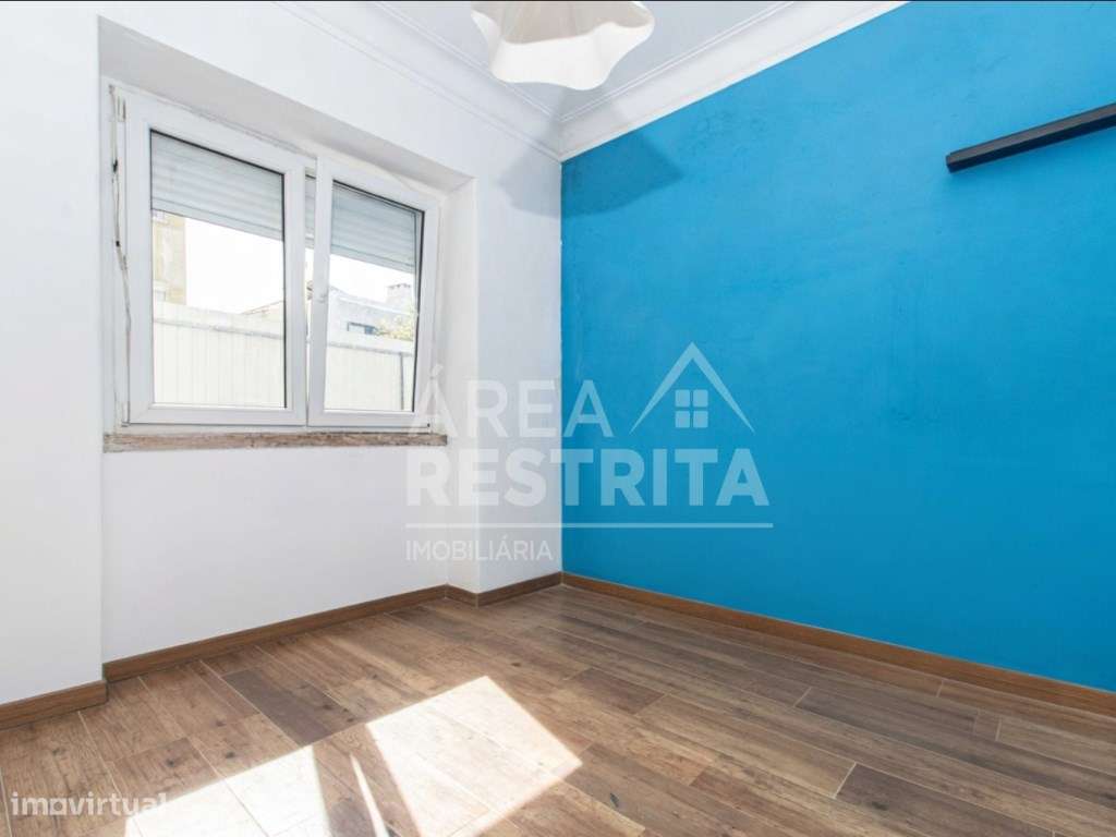 Apartamento T2 em Lisboa na Penha de França-11