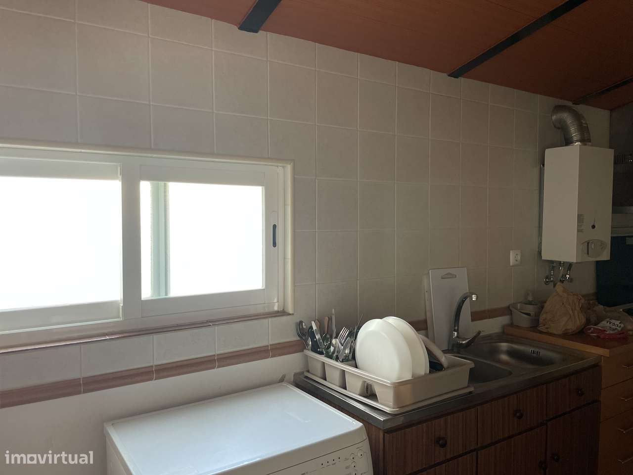 Moradia T3 com logradouro - Grande imagem: 5/14