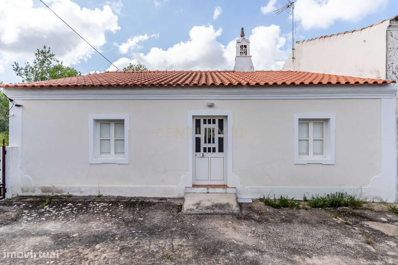 Propriedade com 2 moradias tradicionais e terrenos a venda em Paderne, - Grande imagem: 3/44