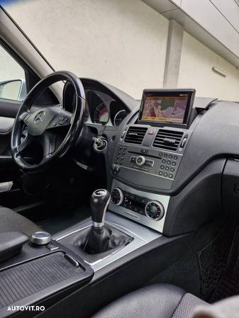 Mercedes-Benz C 220 CDI Avantgarde Edition - 19