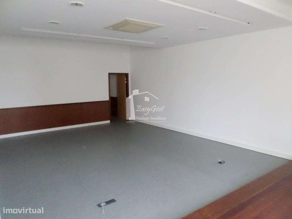 Loja/Escritório nas Torres do Restelo - Lisboa - Grande imagem: 2/7