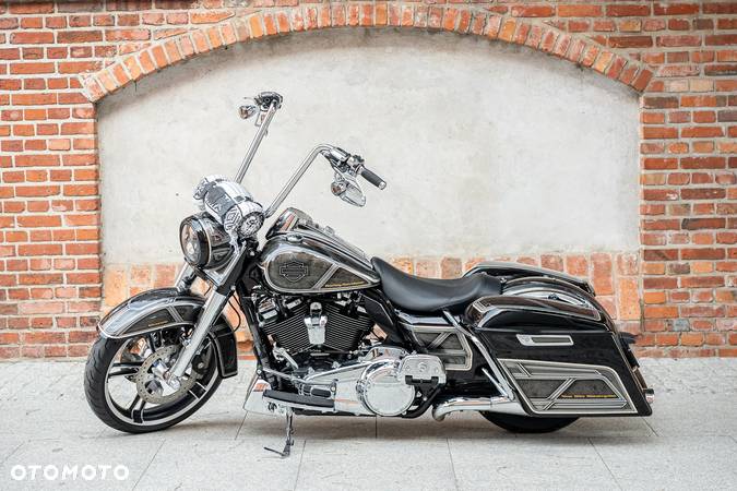 Harley-Davidson Touring Road King - 8