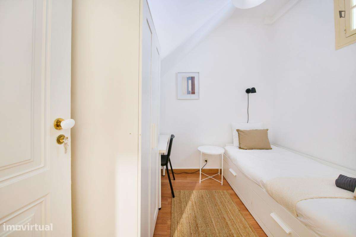 Quarto - localizado em Arroios Lisbon - Grande imagem: 2/28