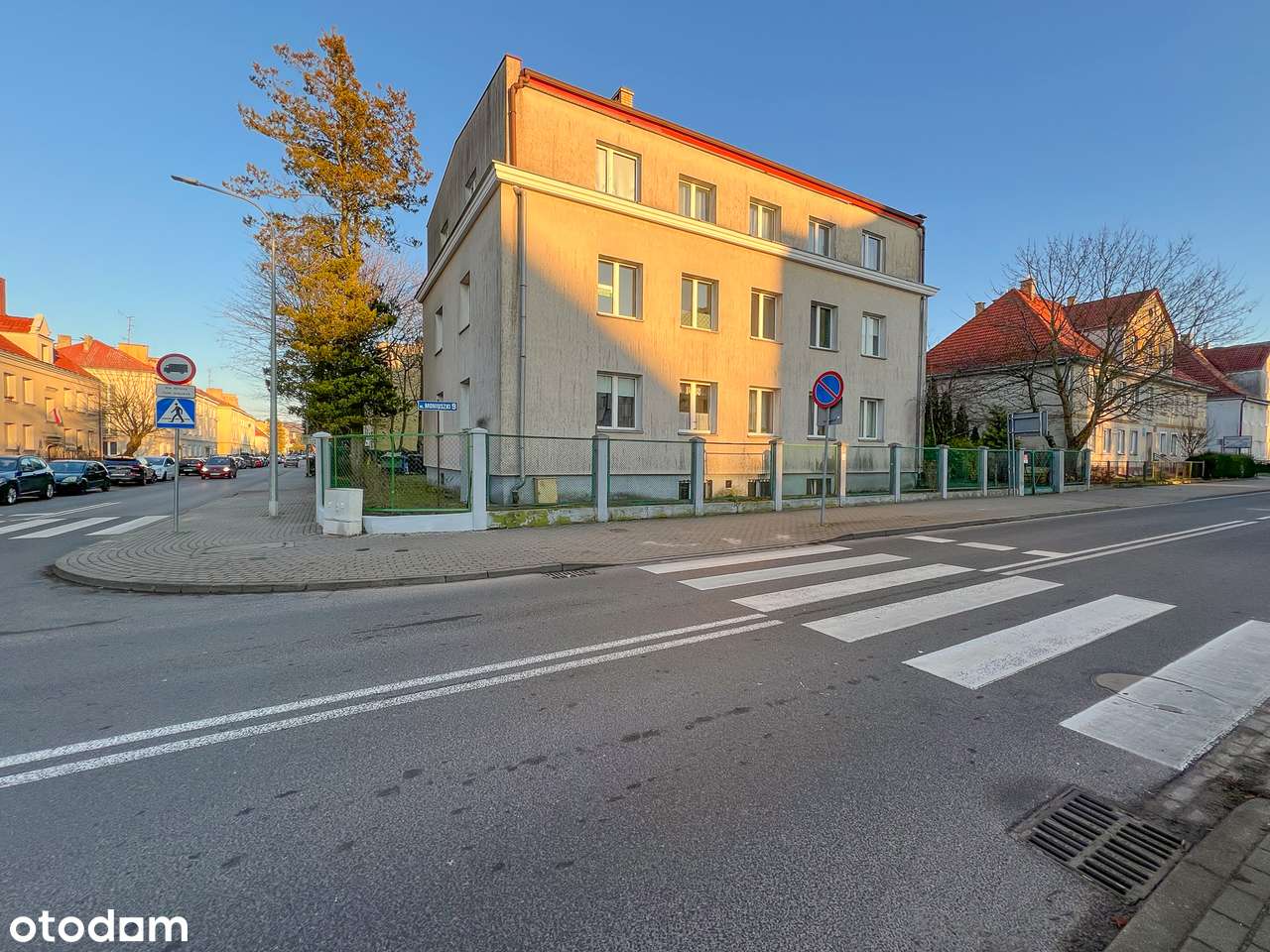 Prezentujemy  słoneczne 2 pok. mieszkanie na I piętrze do aranżacji !-0