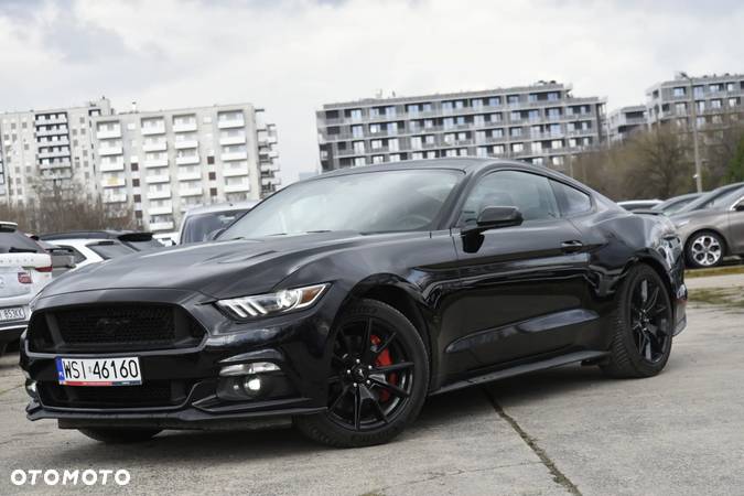 Ford Mustang 5.0 V8 GT - 2